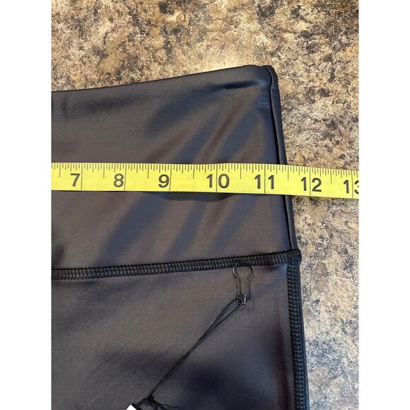 Zyia NEW Black Reflective Metallic Light n Tight 7/8 Leggings Size 2 - Picture 6 of 8